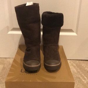UGG Boots Brown Size 9
